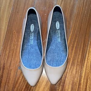 Dr. Scholl's Tan Flats with Minimalist Design